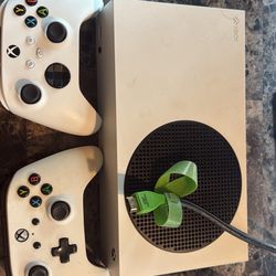 Xbox Series s Bundle