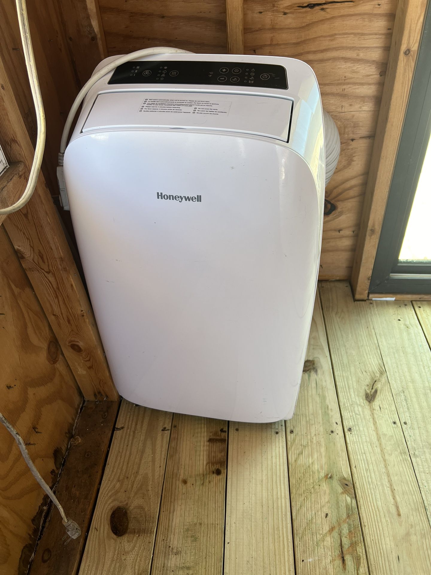 Honeywell14,000BTU Portable Air Conditioner