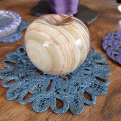 Carved Onyx Apple