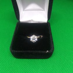 Engagement Ring 1.90. cts Diamond set 18K Gold Ring