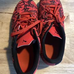Kid Cleats Size 3.5