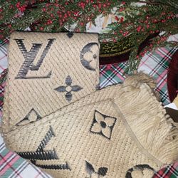 FIRM IN MERCED ‼️ BRAND NEW WITH TAGS ‼️NO TRADES