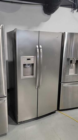 GE Side-by-Side Stainless Steel Refrigerator Fridge
