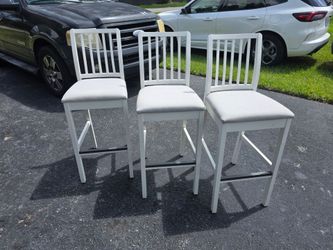 Bar Stools/Counter Height Chairs