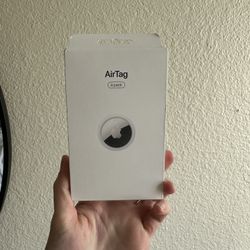 4 Airtags 