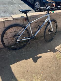 Trek fx4 carbon fiber