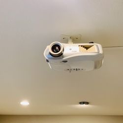Epson Projector With EliteScreen And Speakers