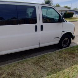 Turbo Diesel Chevy Express  250k Miles (Has Fuel Leak At Injection Line)