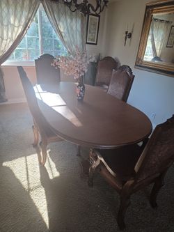 Dinning table