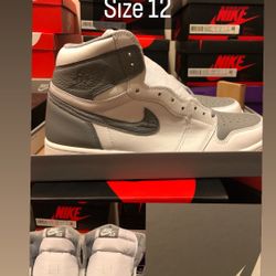 Jordan 1 Retro High OG Stealth Size 12