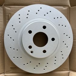 Mercedes E350 07-09 Sport Sedan Front Drill Rotors Brake Pads