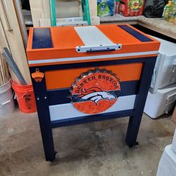 CUSTOM ICE CHEST