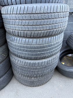 Vendo 285/45/r22 las 4 llantas por $190