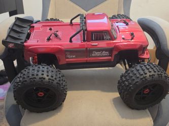 ARRMA Outcast 4s