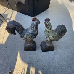 Set If 2 Rustic & Primitive Hand Carved Wood Rooster Farm Decor Chicken Painted Sculpture