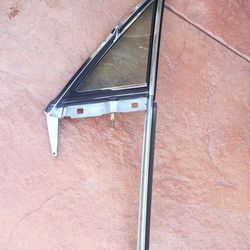 1968 GM Original Lefthand Side Vent Glass Assembly
