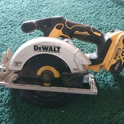 DeWalt DCS565 6 1/2" Cordless Circular Saw