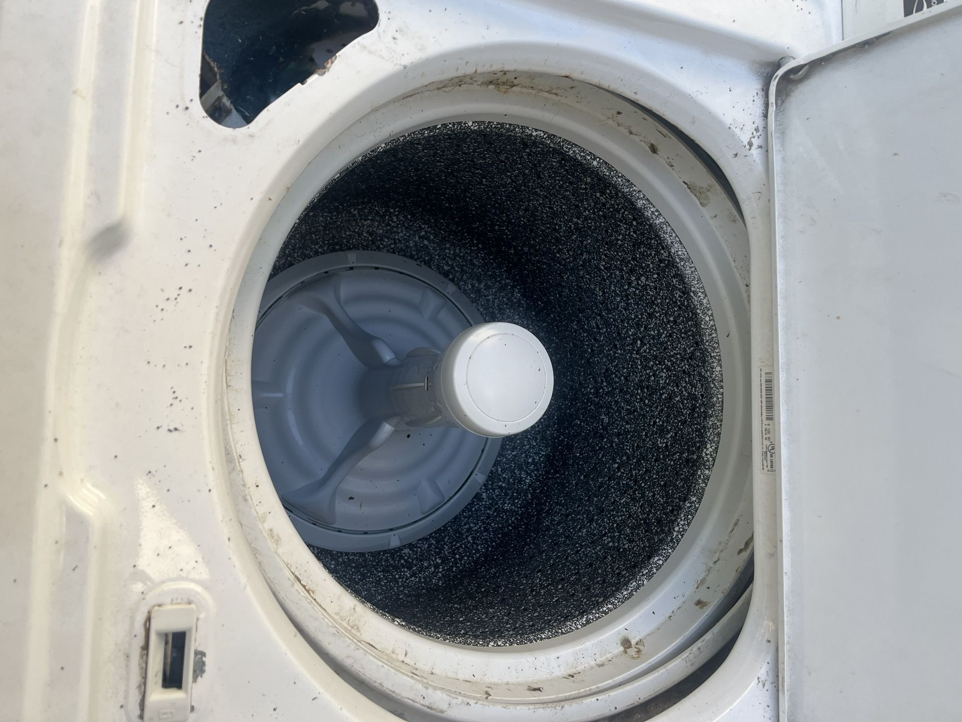 Kenmore Washer. Works. Free To Good Home 