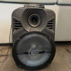 IQ Sound Portable Speaker w/ Mic – Barely Used!