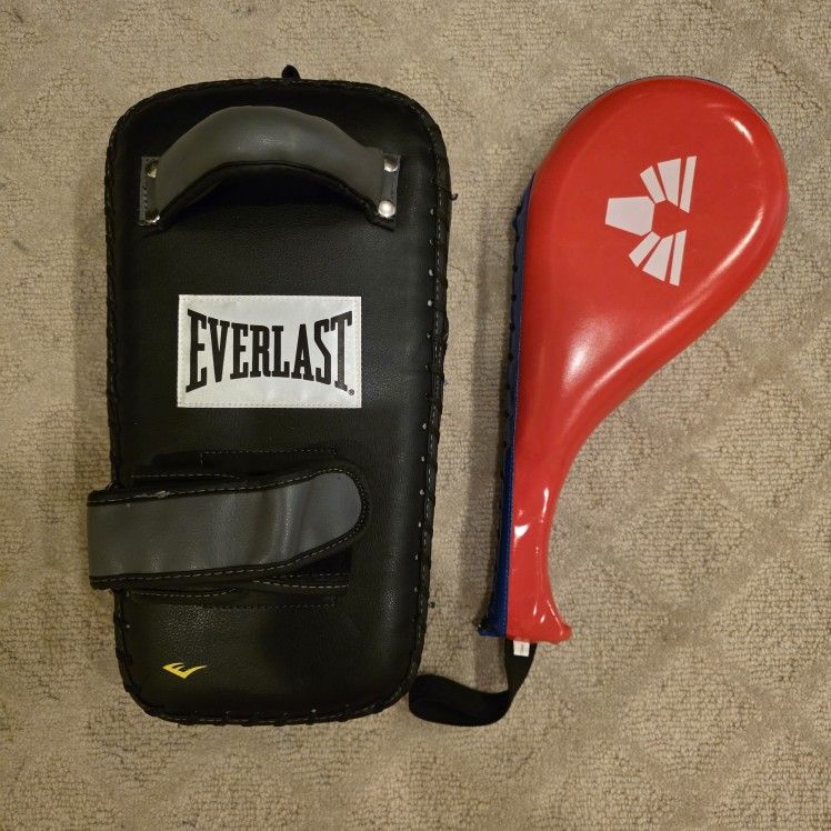 Martial arts / Takwondo Sparring Gears