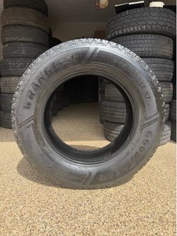275/65/20 Goodyear Wrangler 8/32 — Snellville