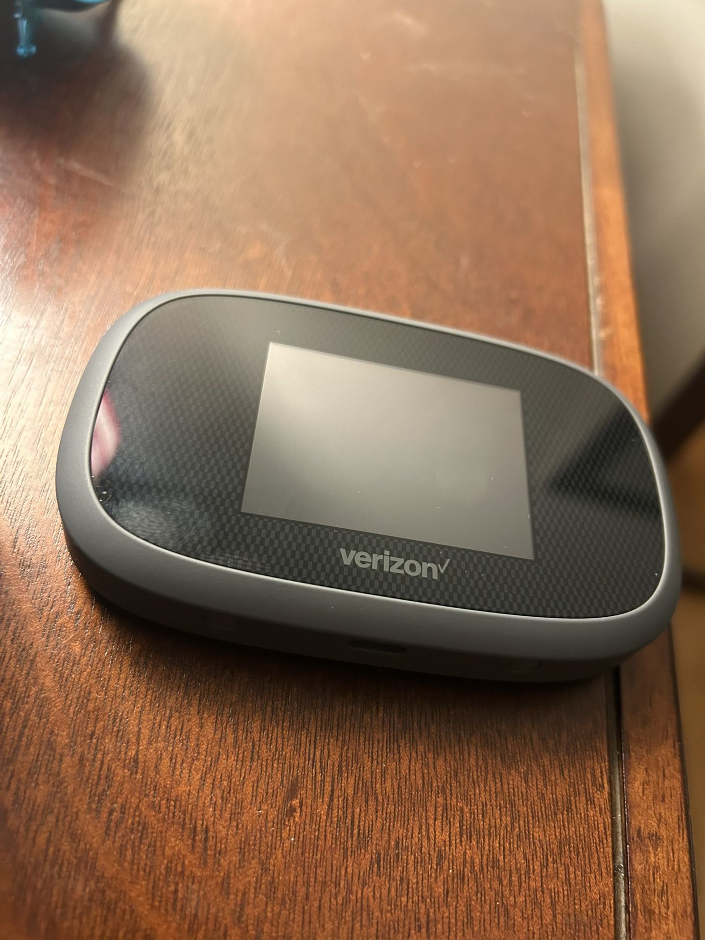 Verizon Jetpack MiFi 8800L 4G LTE Mobile Hotspot Gray