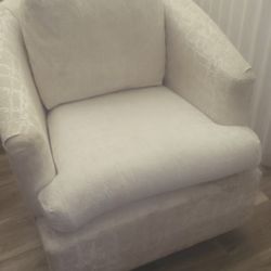 Swivel Barrel Chair