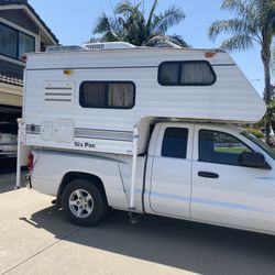 Six-PAC 2004 T100  Slide In Truck Camper