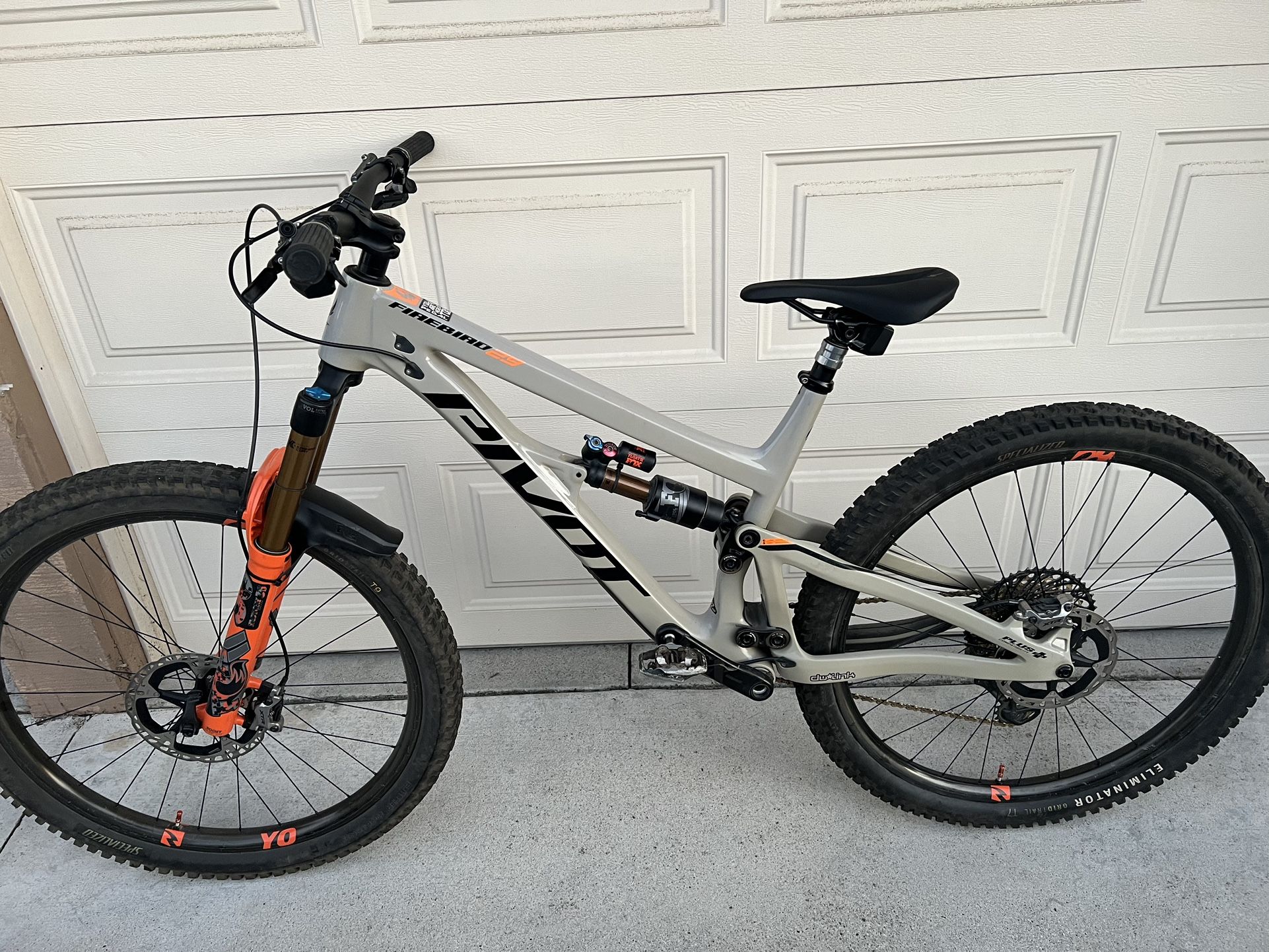 Mountain Bike - Pivot Firebird 2019 Large Size