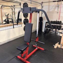 CHEST / REAR DELT FLY MACHINE