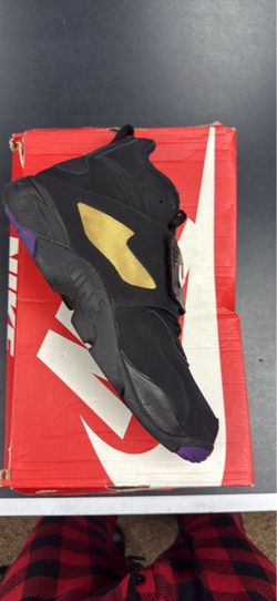 Diamond Turf Raven Size 13