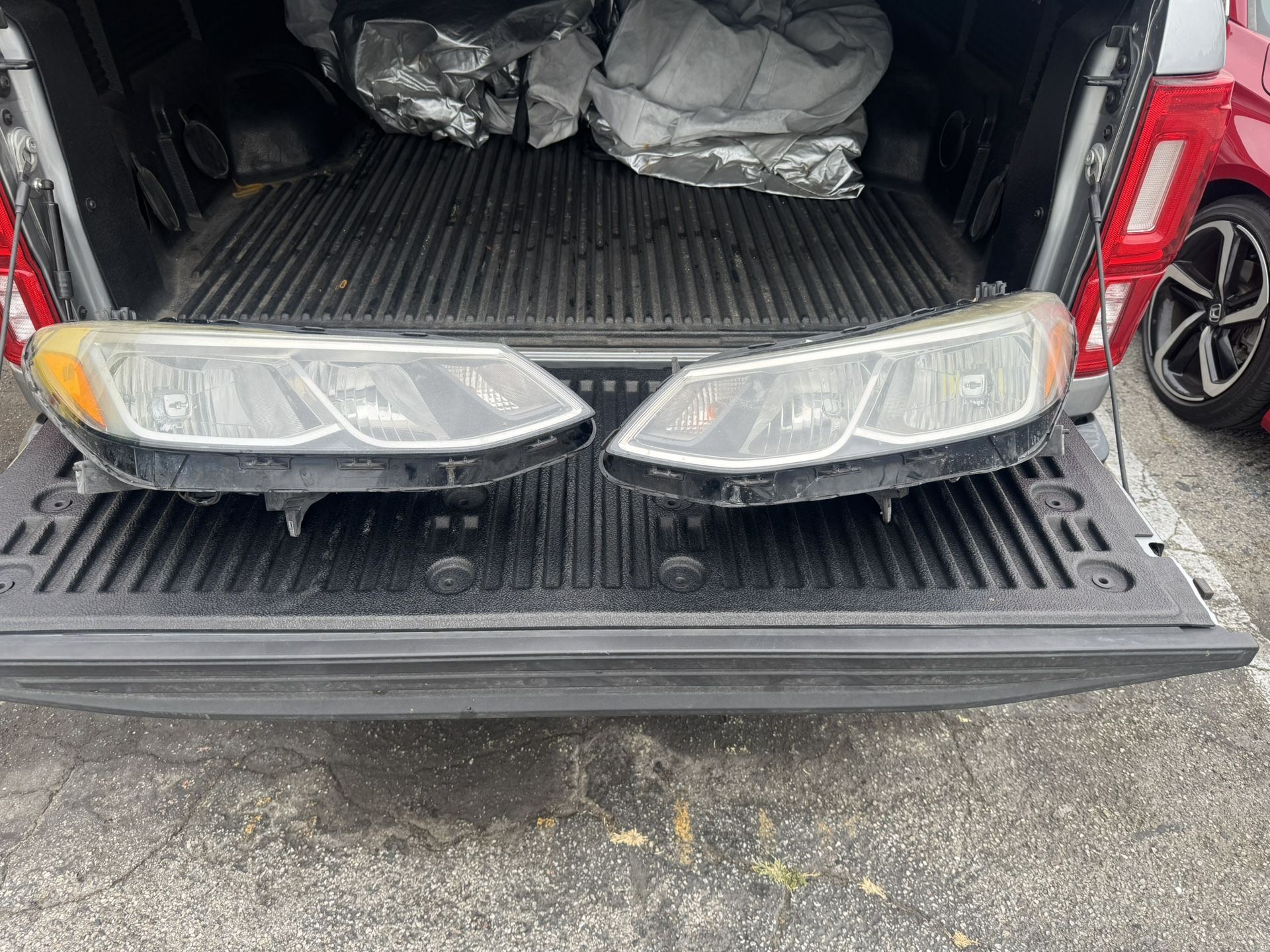 O.E.M Chevrolet Cruze Headlights