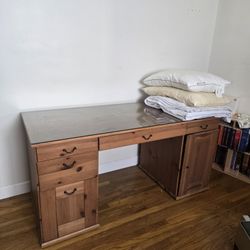 Pre-owned Office Desk