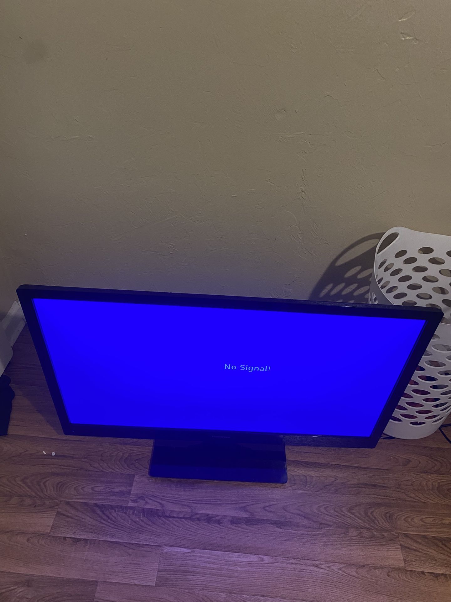 Hisense LCD LED TV - 42”