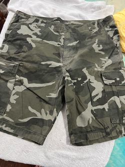 Men's Camo Cargo Shorts