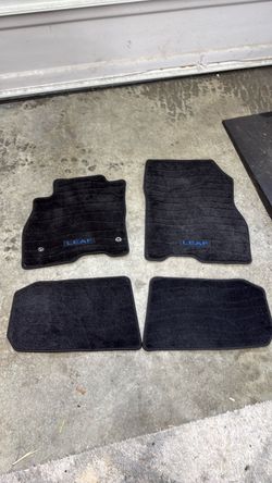 2019+ Nissan Leaf OEM floor mat set