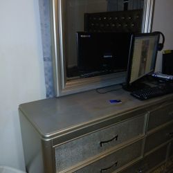 Queen Bedroom Set Mattress Not Included 