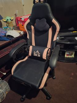 Gaming chair