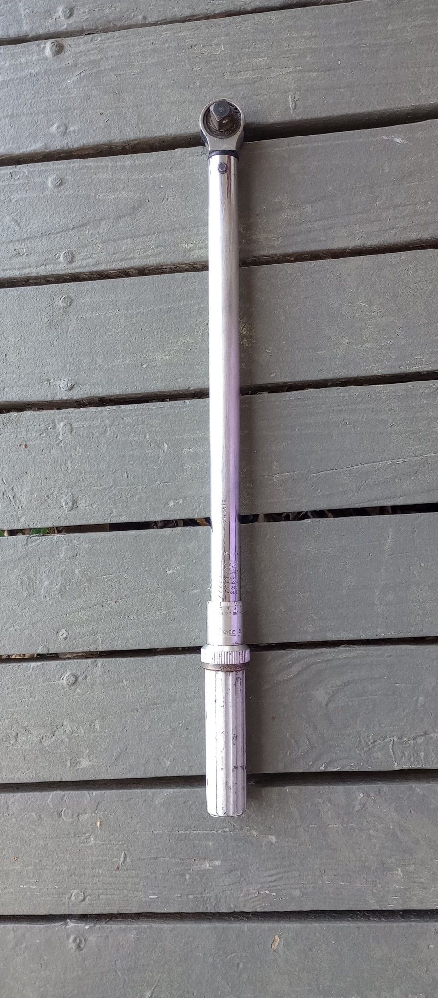 Matco Tools - 1/2 Inch Torque Wrench - 40