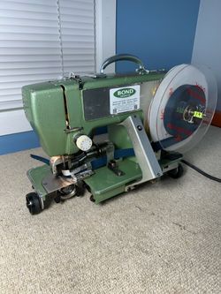 Carpet binding machine