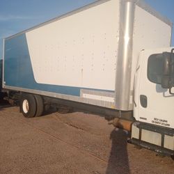 2005 Freightliner M2 26ft. Box Truck 