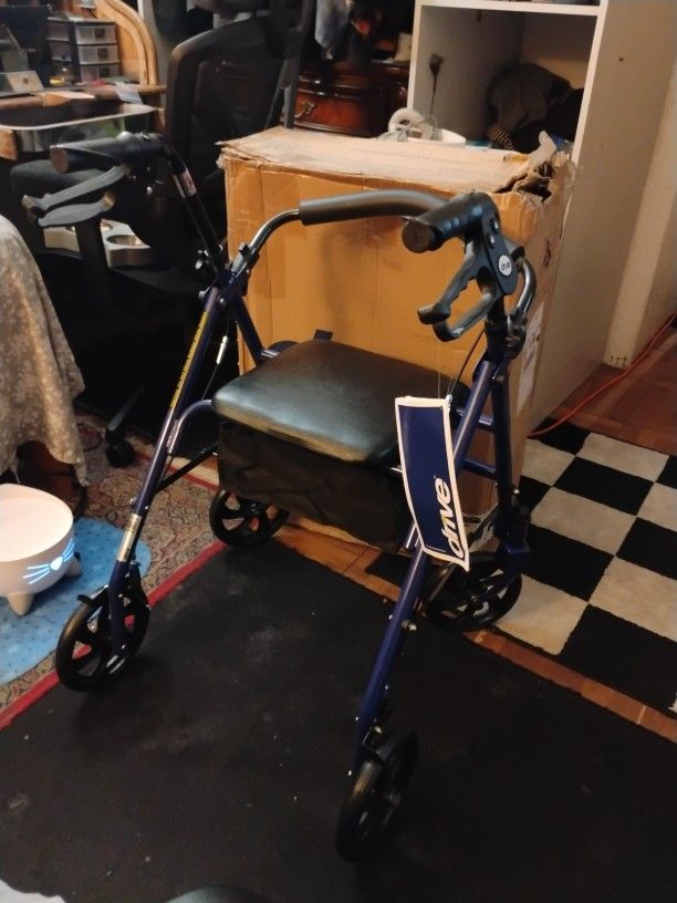 Rollator Walker With Seat And Brakes