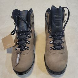 Hi-Tec Ultimate Hiking boots size 9.5