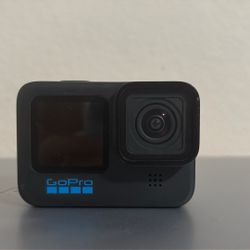 GoPro Hero 10 (Read description)