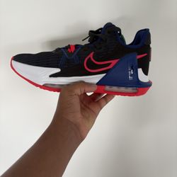  Nike LeBron Witness 6 basketball shoe