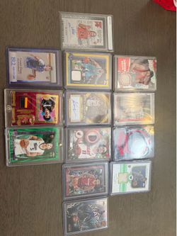 Lot of 120+ cards (numbered,autos,relics)