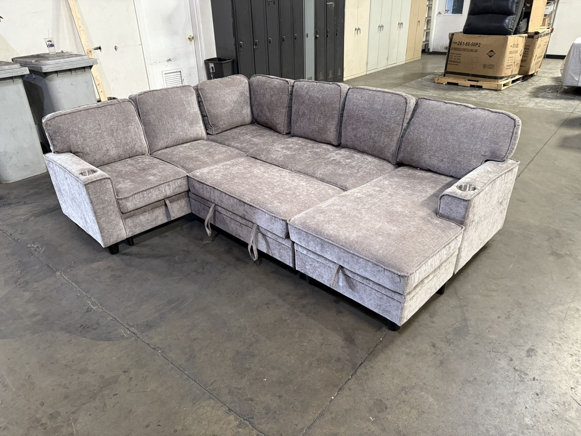 $749 New Sofa Sectional With Pull Out Bed Sofa Cama