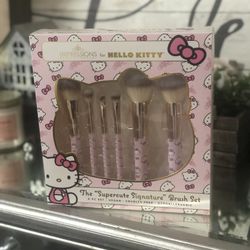 Hello Kitty The “Supercute Signature” Brush Set
