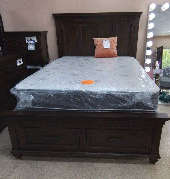 New Bed Frame Queen Size Bed Sample Flor Only $480 Cash