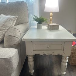 Farmhouse Side Tables (Set of 2)